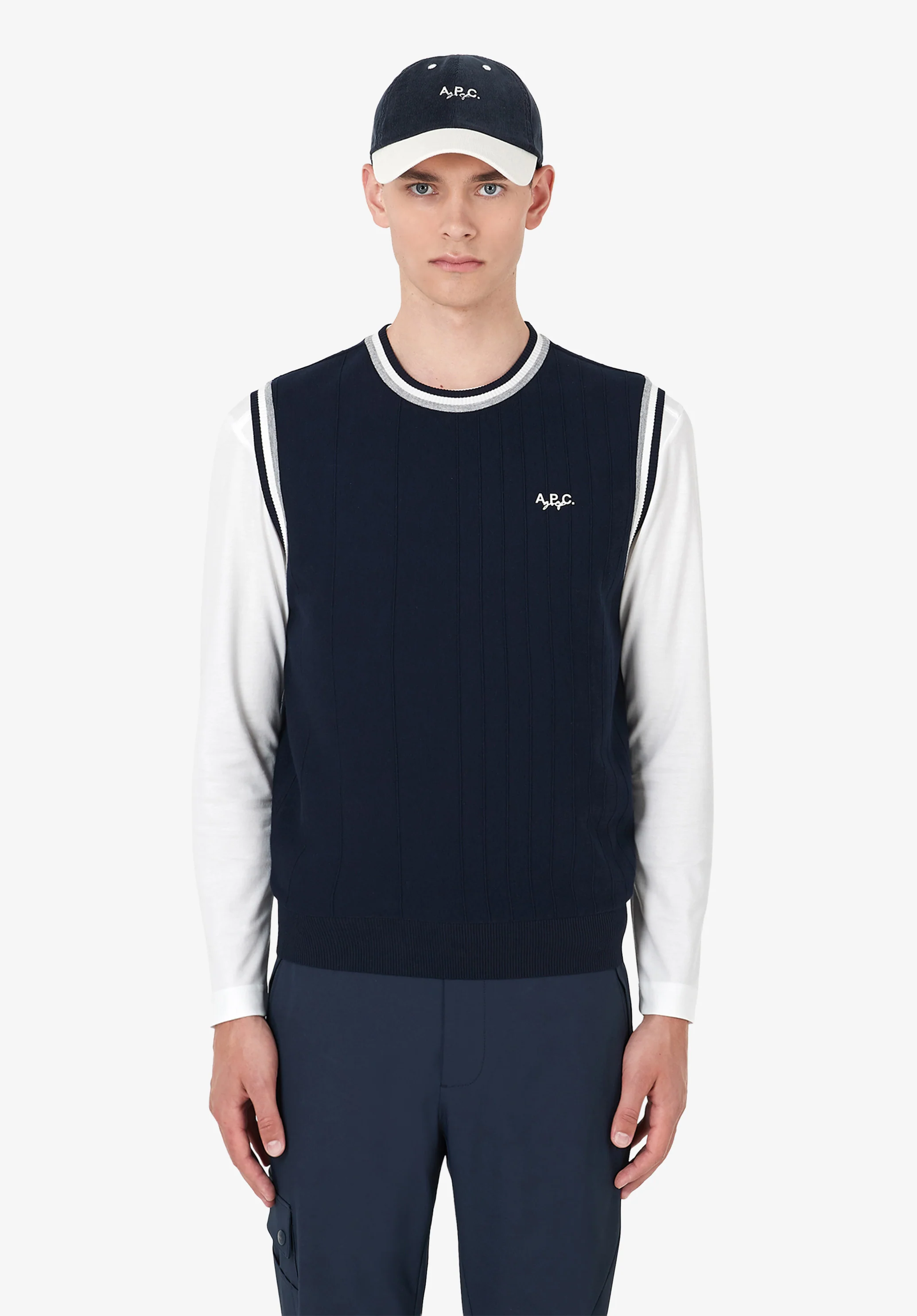 Sleeveless sweater - Image 2