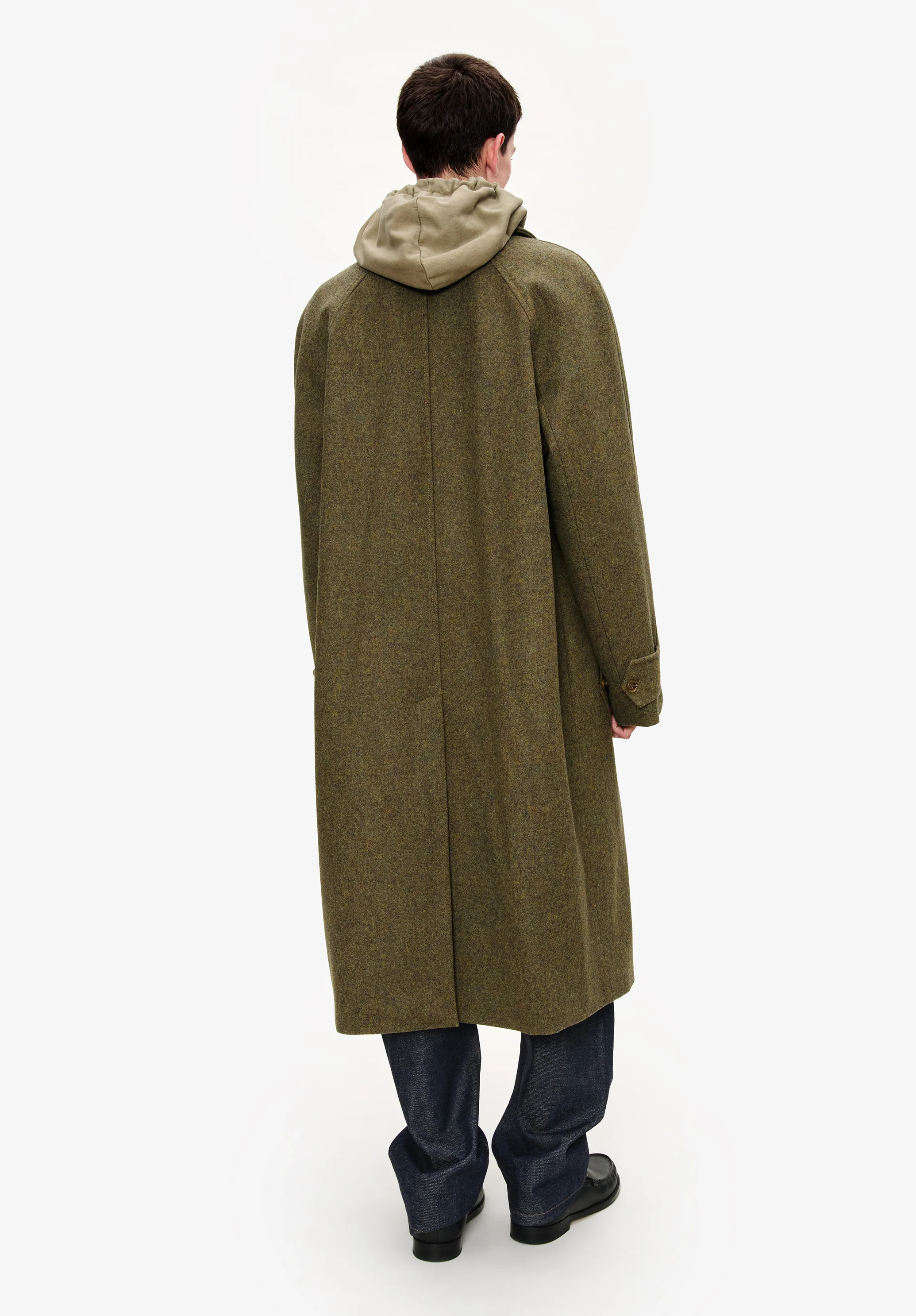 Oversize solid-colour coat with raglan sleeves - Image 3